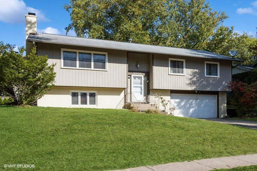 Property Photo: 2506 Princeton Rd IA 52245
