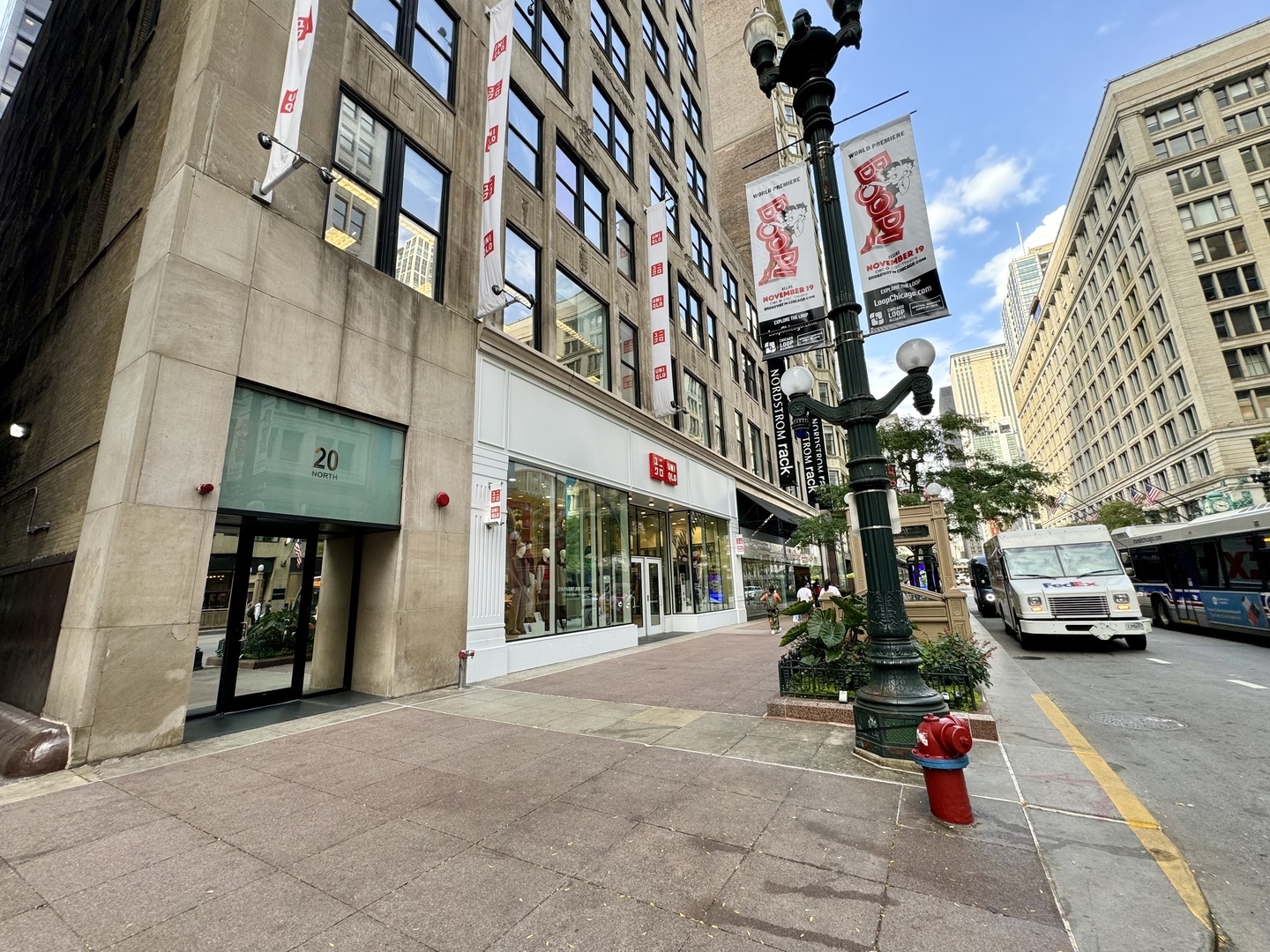 Property Photo: 20 N State Street 901 IL 60602