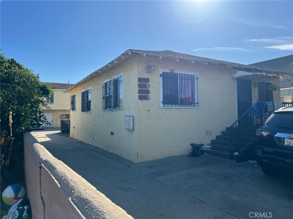 Property Photo:  1520 49th St  CA 90011 