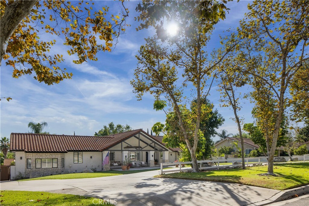 Property Photo:  10935 Hillside Road  CA 91737 