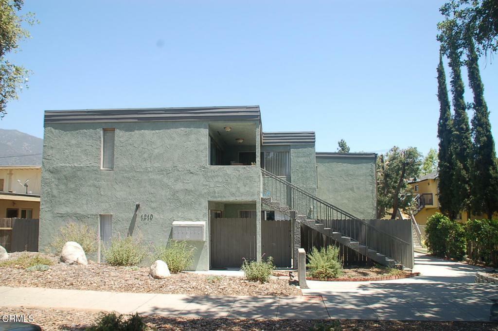 Property Photo:  1210 N Altadena Drive 1  CA  