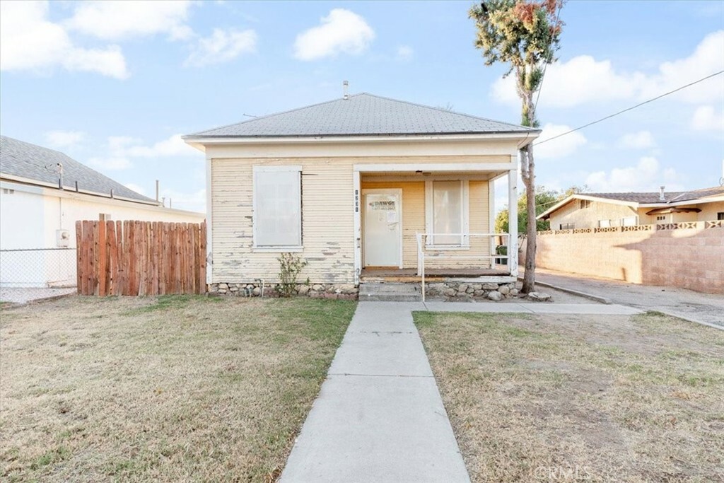 Property Photo:  1231 Webster Street  CA 92374 