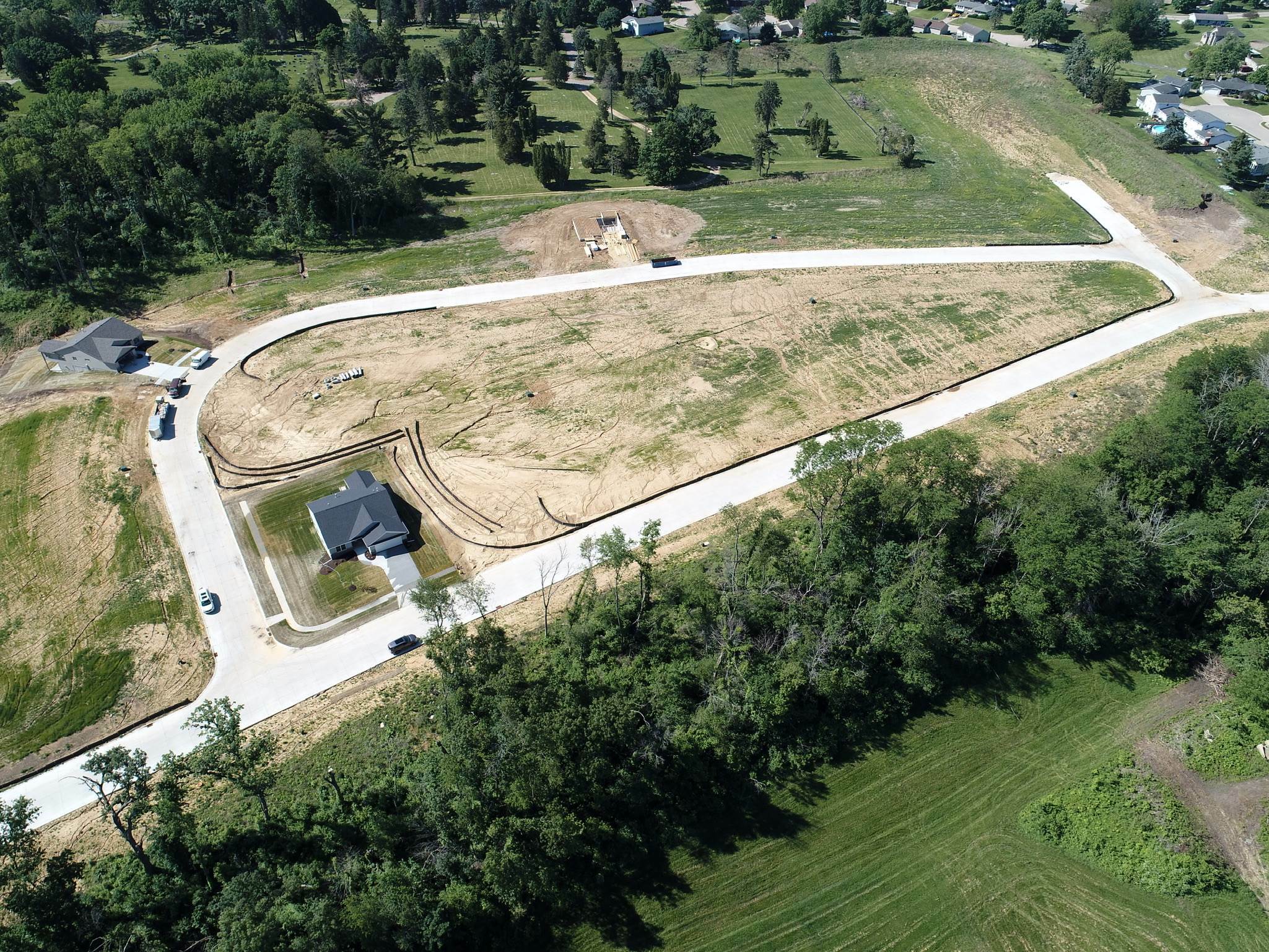 Property Photo:  907 Riverstone Road  IA 52732 