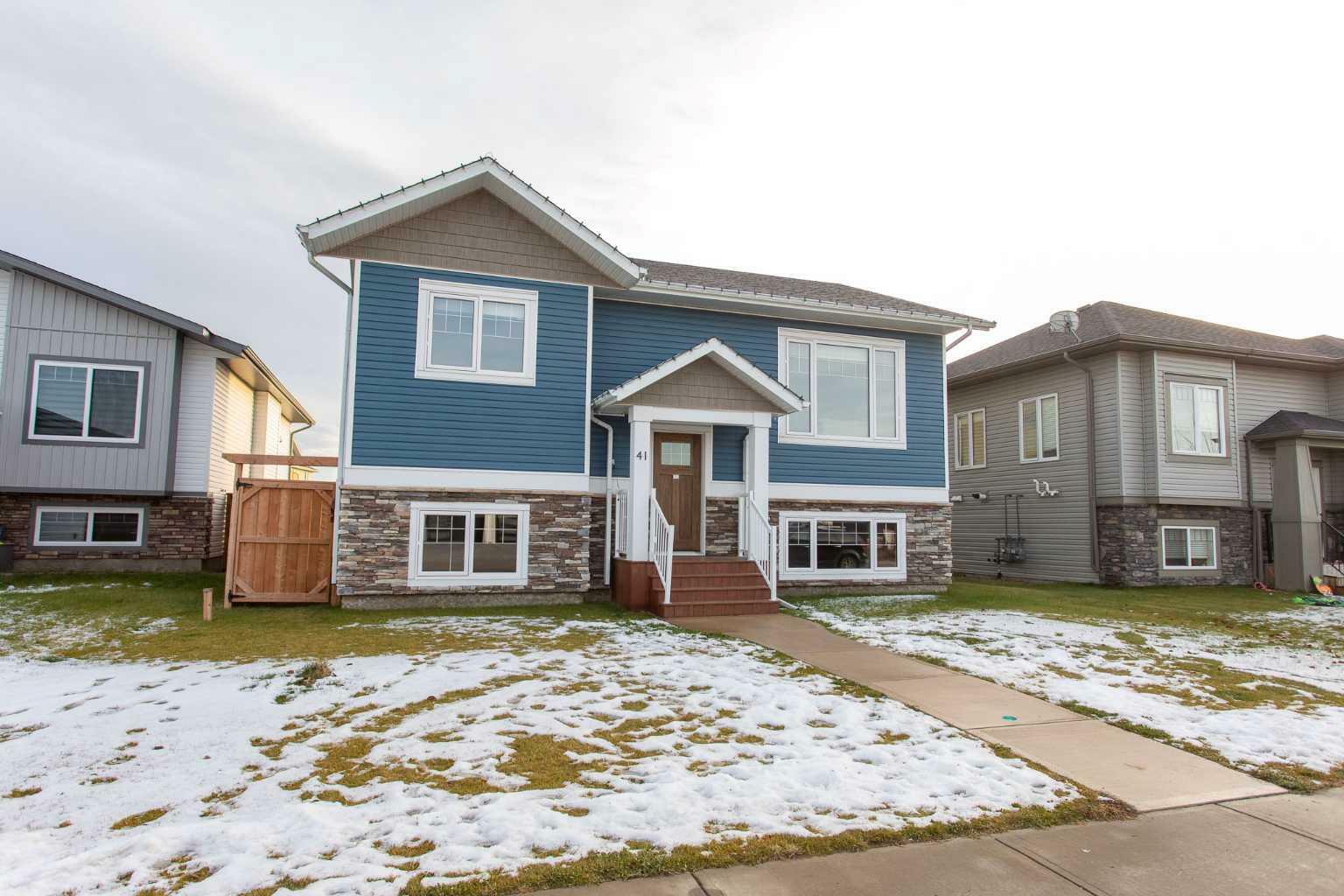 Property Photo:  41 Mackenzie Avenue  AB T4L 0A6 