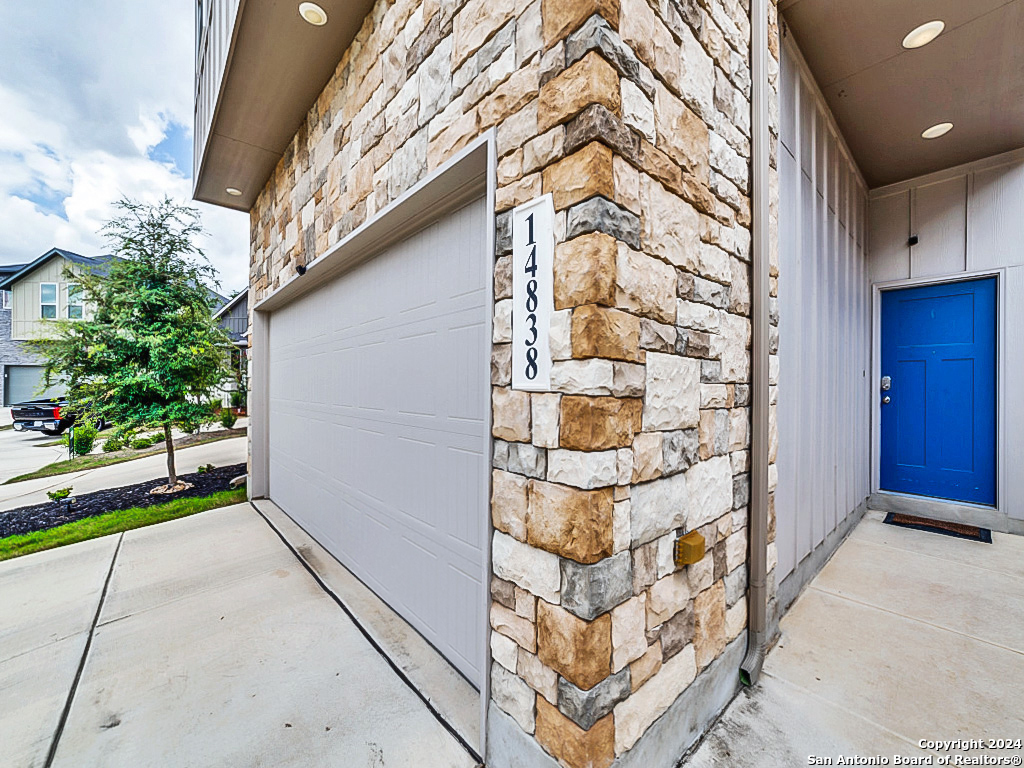 Property Photo: 14838 Maverick Ave TX 78217