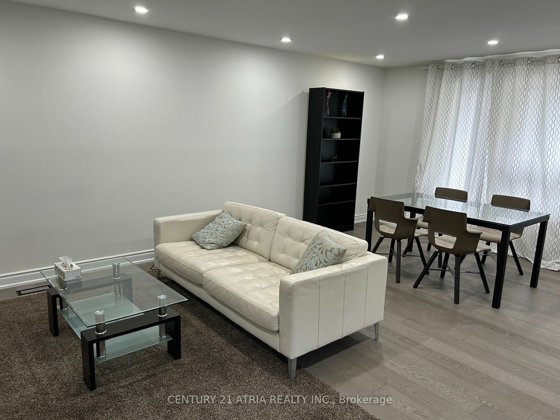 Property Photo:  7 Grove Park Cres  ON M2J 2C7 