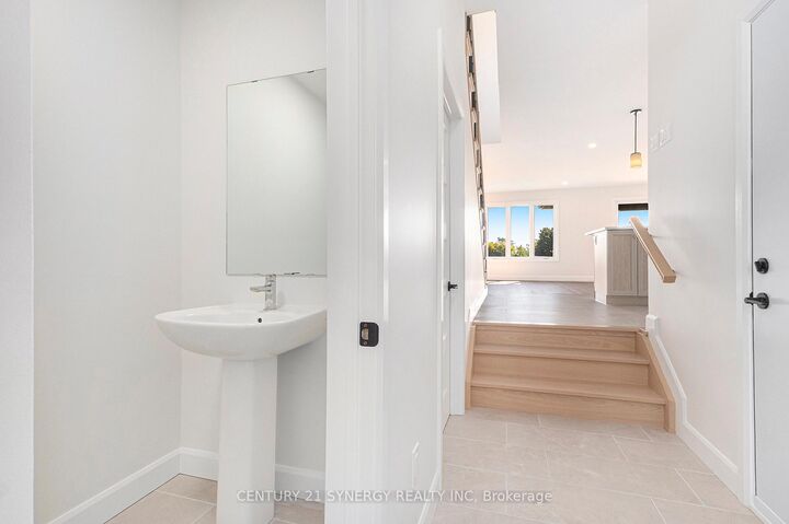Property Photo:  72 Helen Street  ON K0A 1R0 