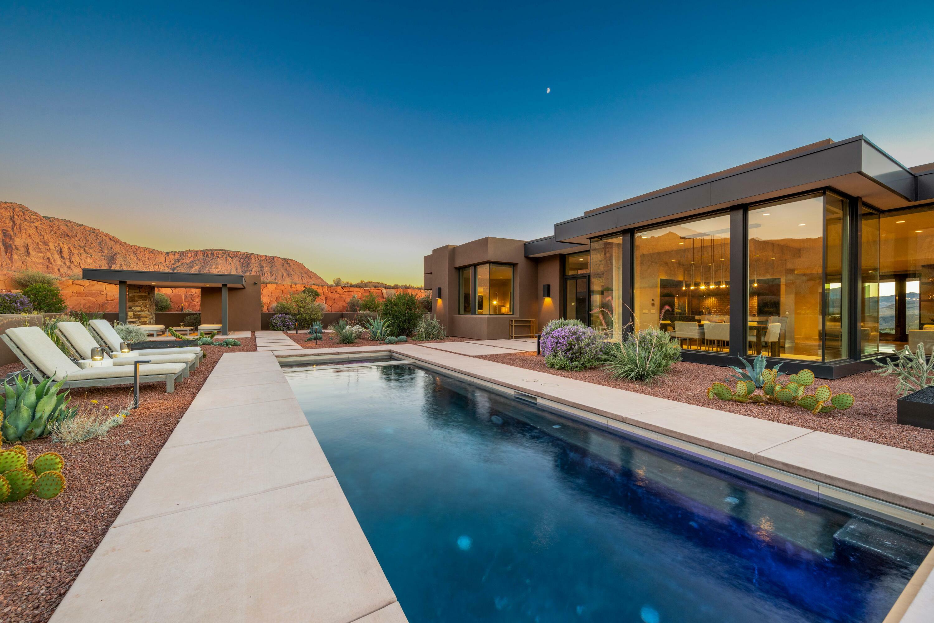 Property Photo: 1748 N Cochise Dr UT 84738