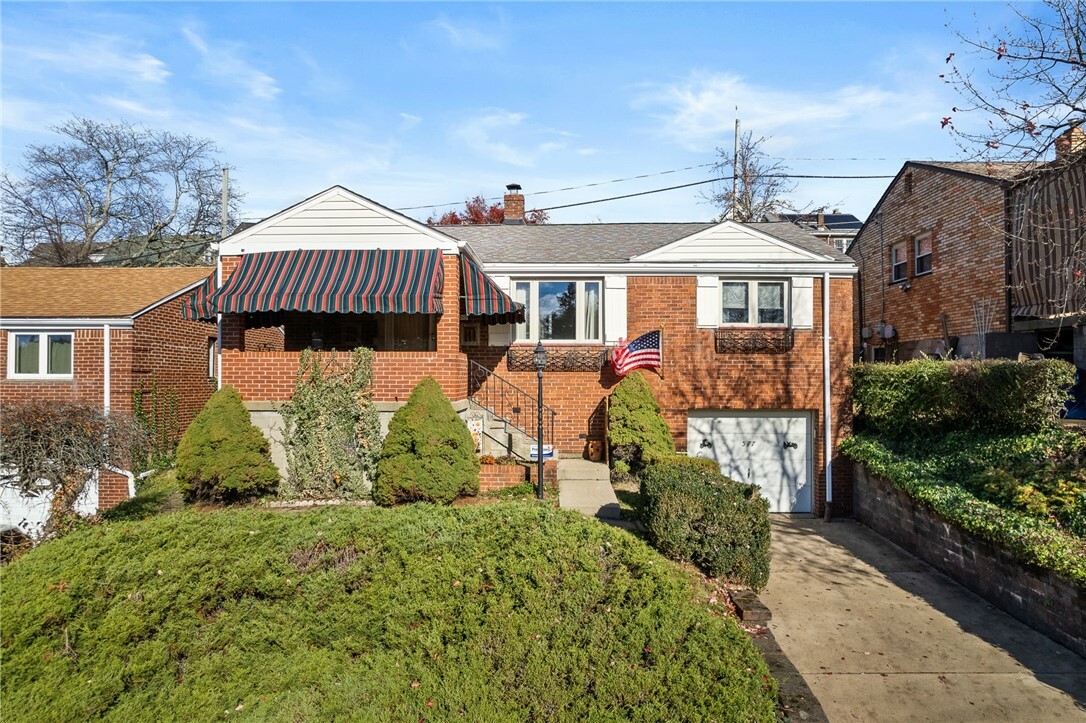 Property Photo:  577 Beaufort Ave  PA 15226 