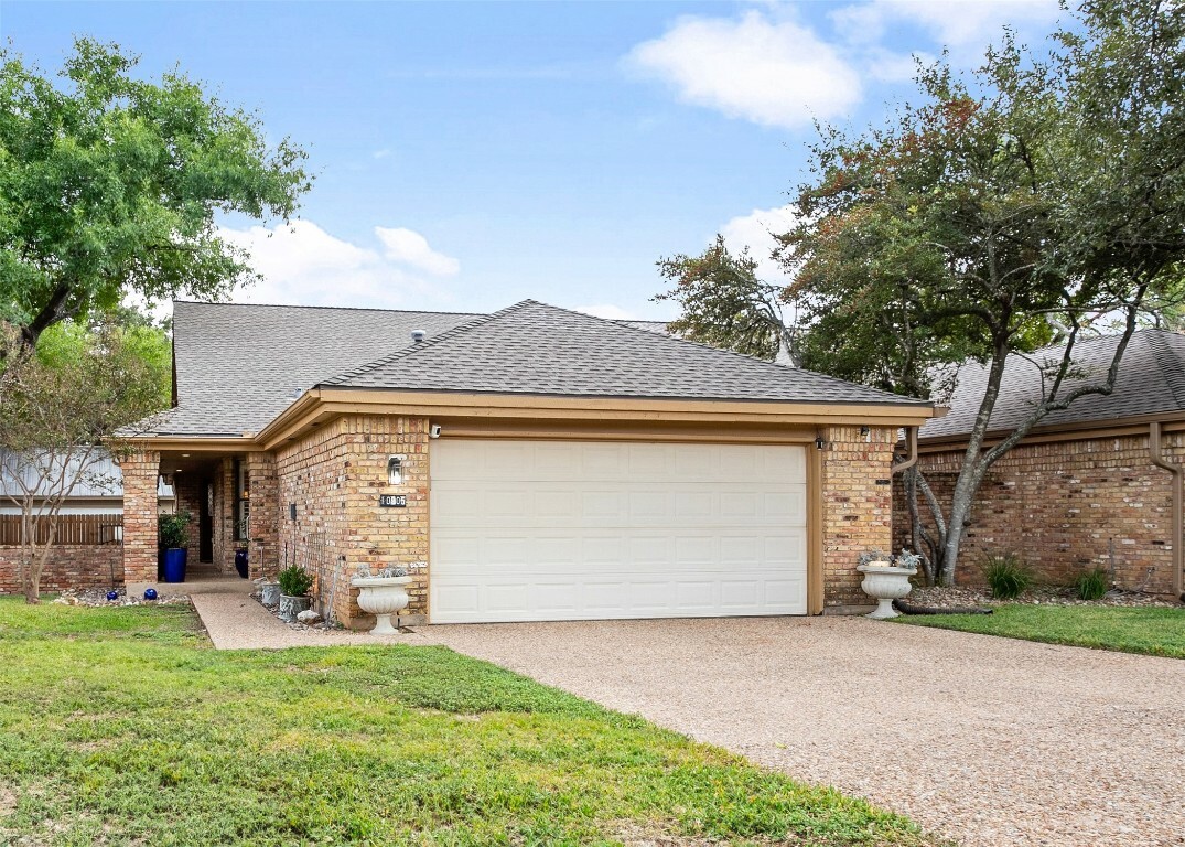 10905 Crown Colony Drive  Austin TX 78747 photo