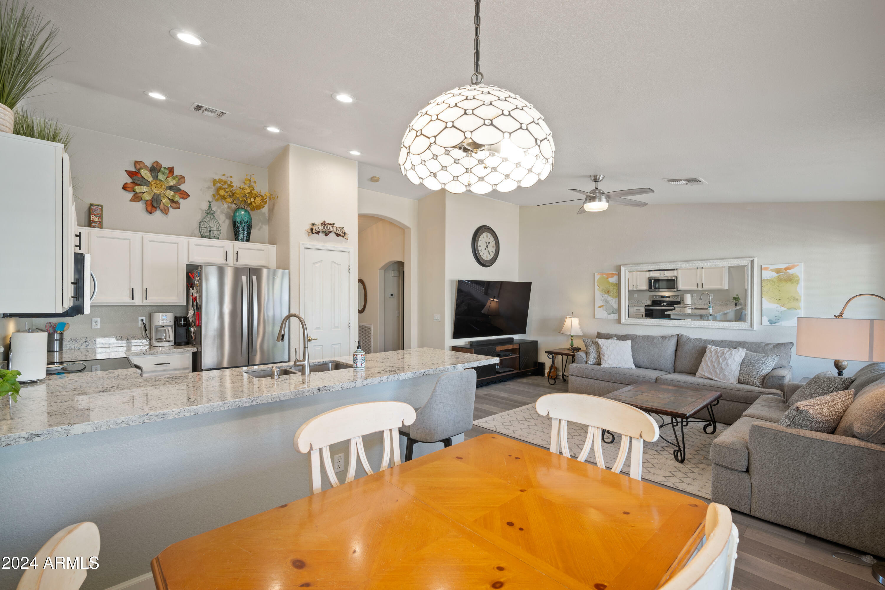 Property Photo: 1440 E La Costa Drive AZ 85249
