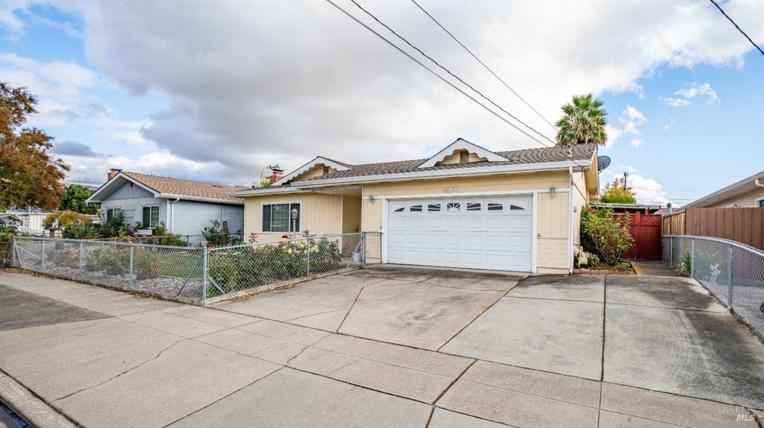 Property Photo:  4260 Fairwood Street  CA 94538 