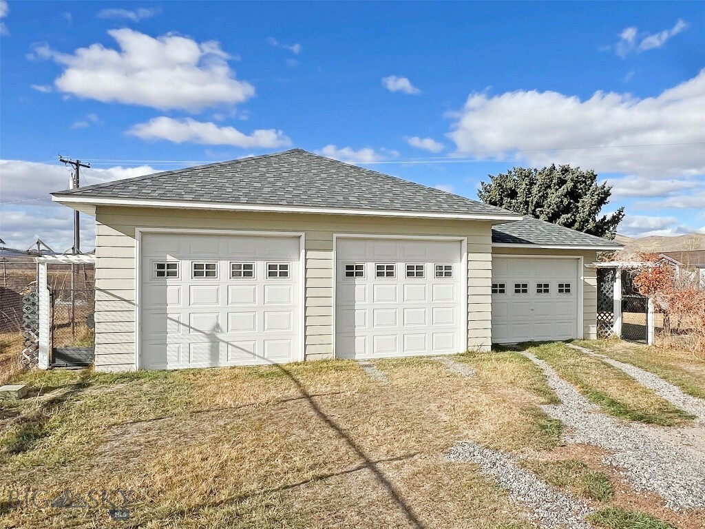 Property Photo:  707 S Argenta Street  MT 59725 