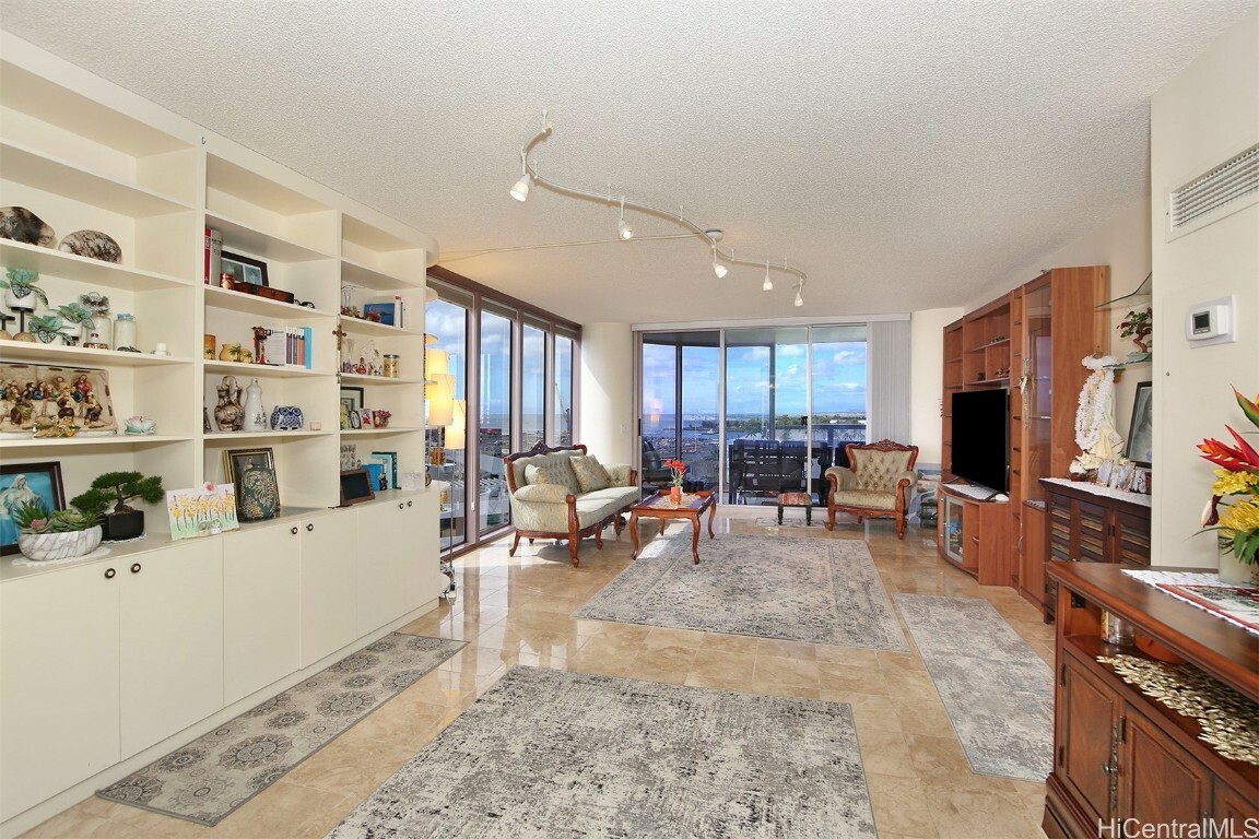 415 South Street 901  Honolulu HI 96813 photo