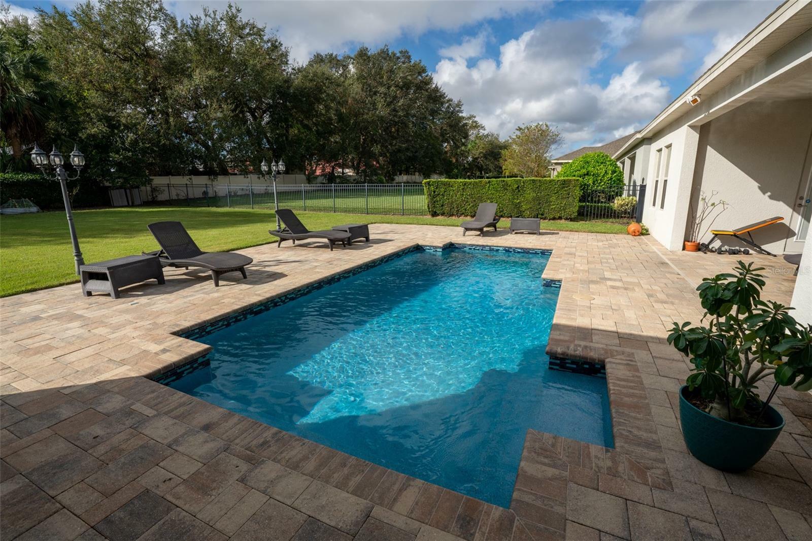 Property Photo:  6908 Phillips Reserve Court  FL 32819 