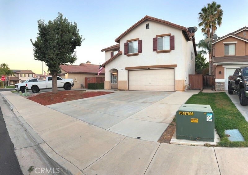 Property Photo:  27213 Frost Court  CA 92584 