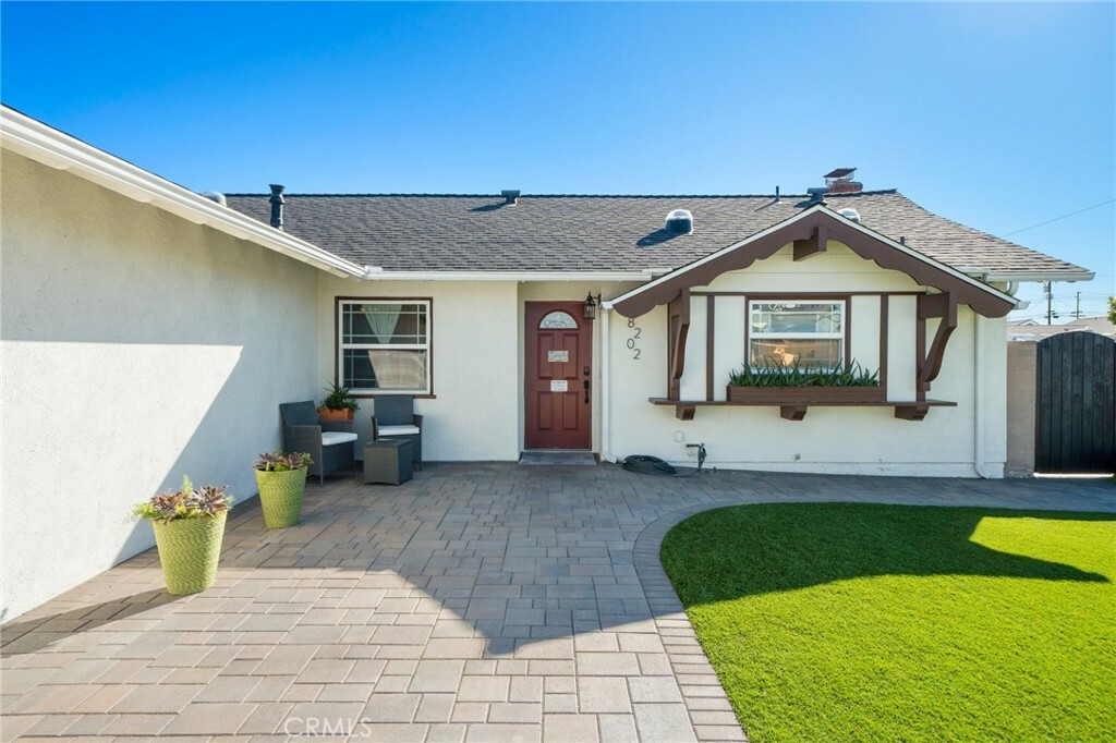 Property Photo:  8202 Holland Drive  CA 92647 