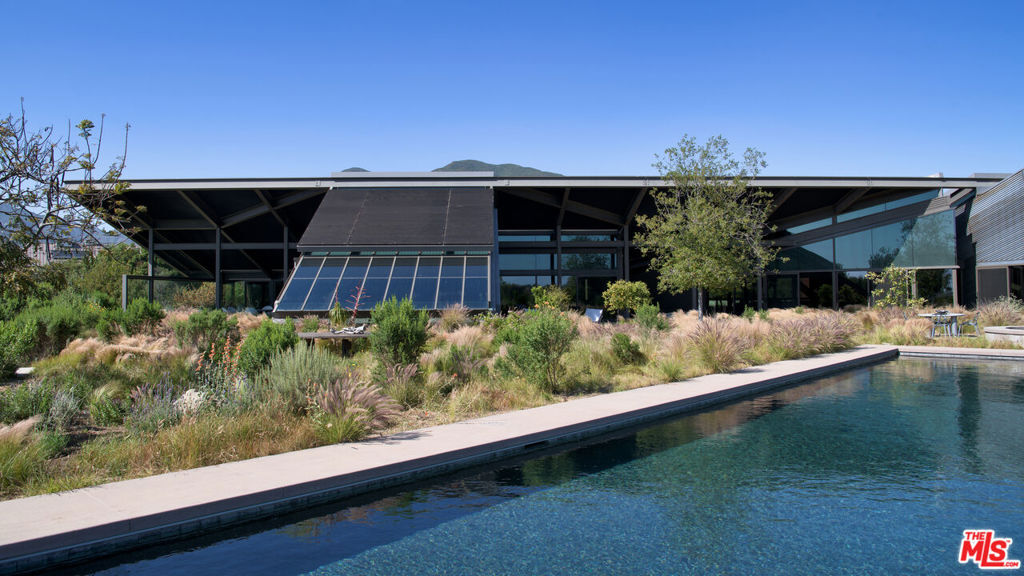 Property Photo: 5900 Bonsall Drive CA 90265