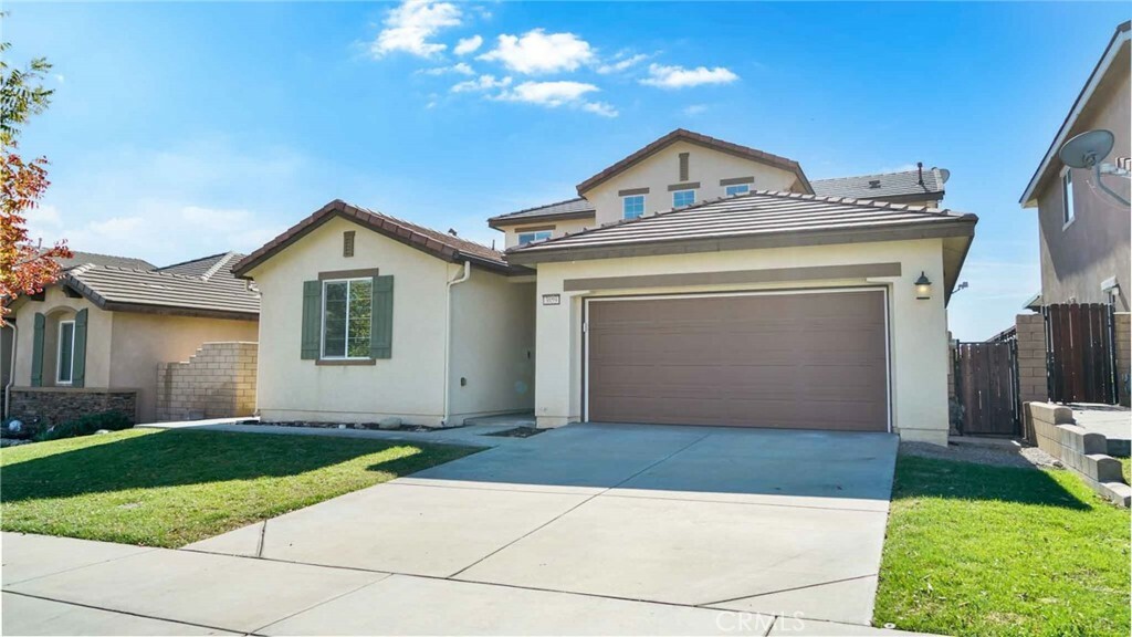 Property Photo:  3859 White Ash Road  CA 92407 