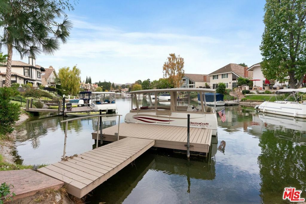 Property Photo:  1426 Southwind Circle  CA 91361 