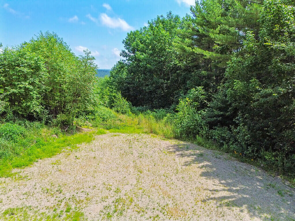 Property Photo:  60-017 Pleasant View Ridge Road  ME 04358 