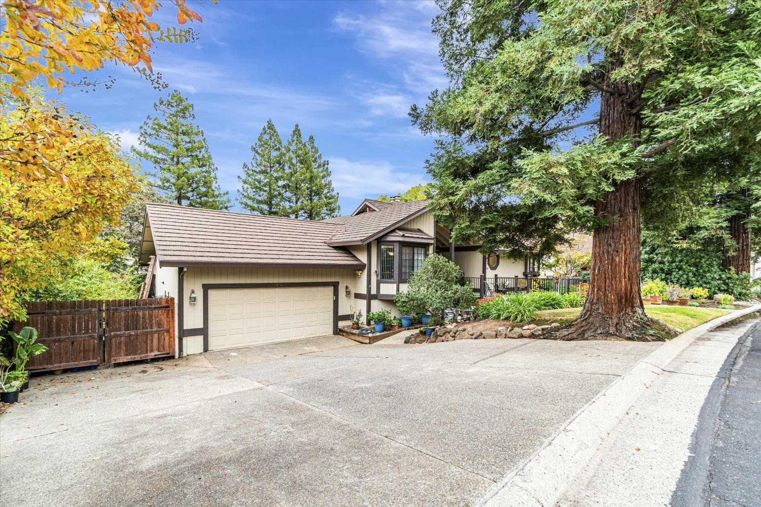 Property Photo:  250 River Ridge Way  CA 95630 