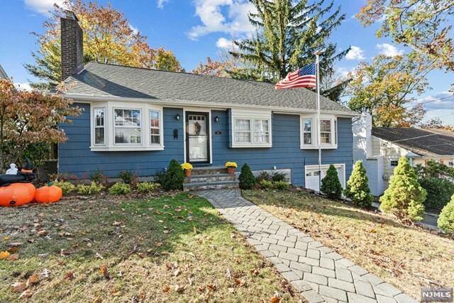 Property Photo:  66 Elmwood Terrace  NJ 07006 