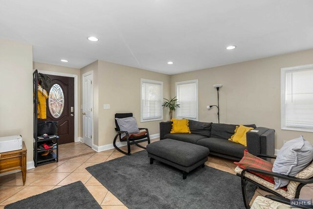 Property Photo:  86 Nevins Street  NJ 07070 