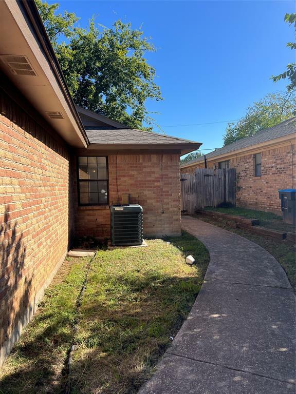 Property Photo:  6311 Peggy Drive  TX 76133 