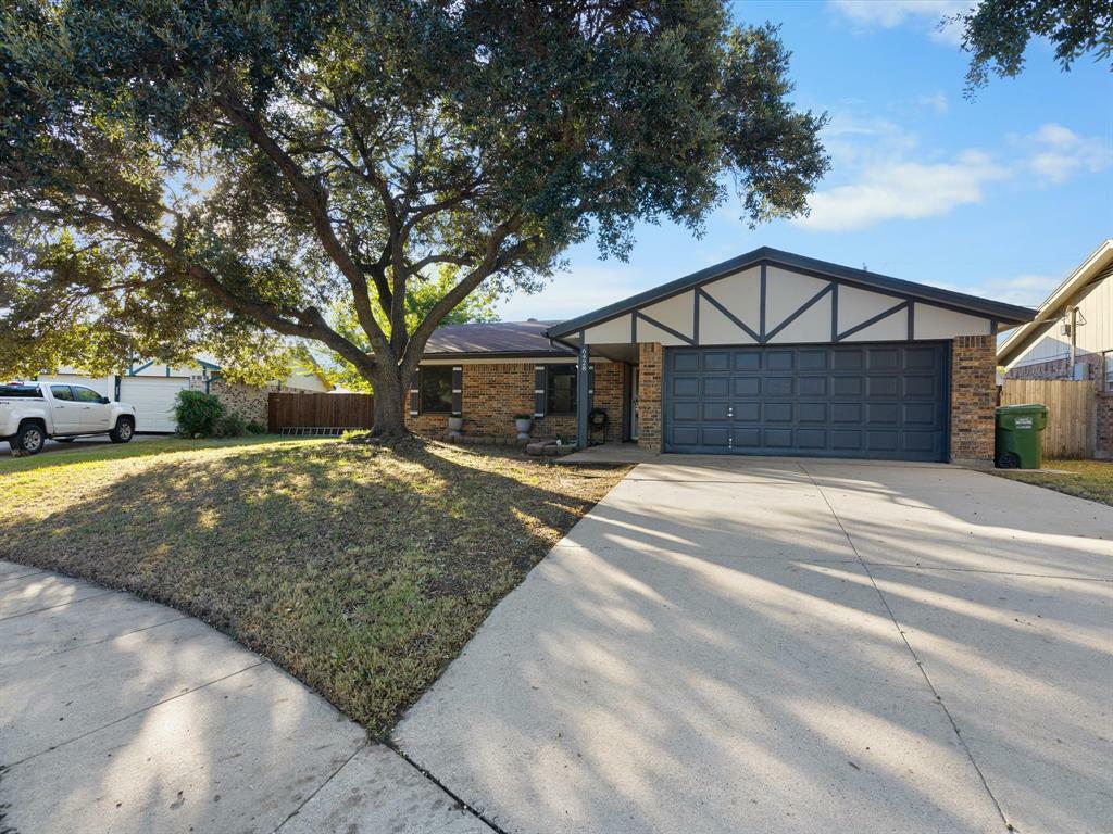 Property Photo:  6428 Melinda Court  TX 76148 