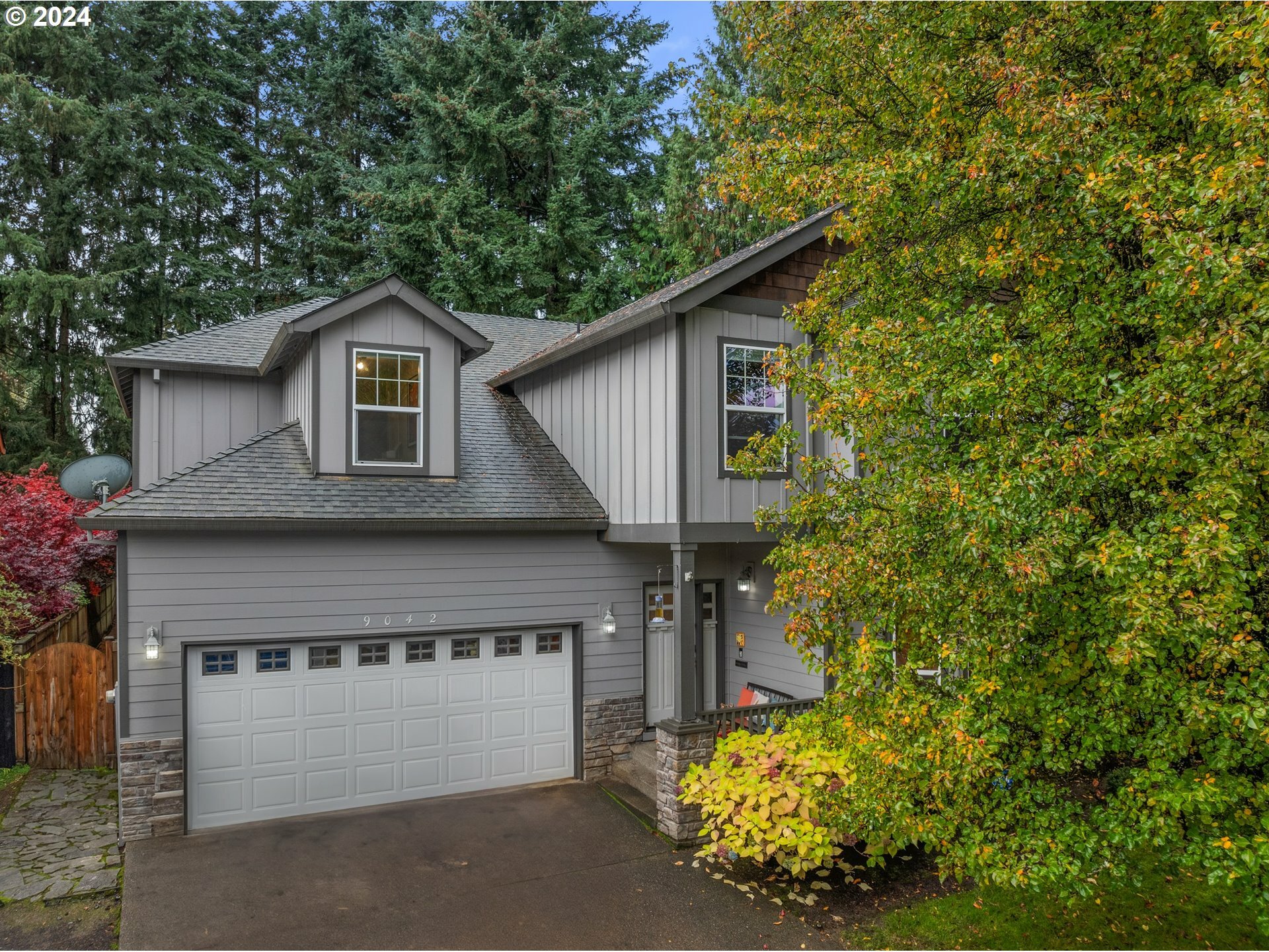 9042 SW Blackoaks Ln  Tigard OR 97224 photo