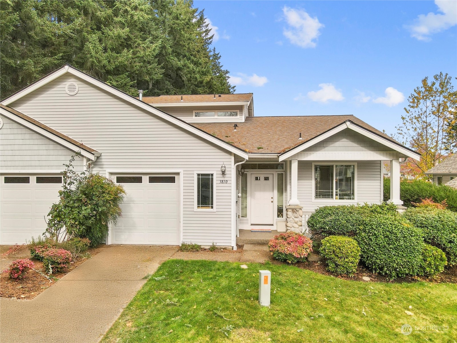 Property Photo: 3810 3812 4th Avenue NW WA 98502