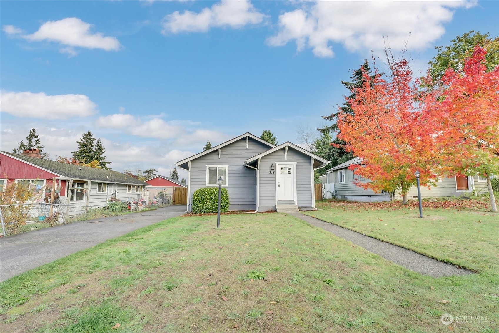 Property Photo:  215 S 70th Street  WA 98408 