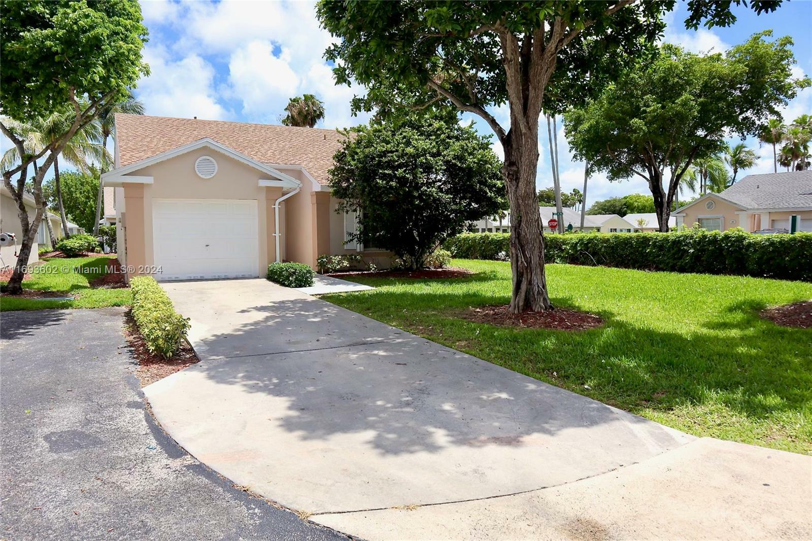 467 SE 22nd Dr  Homestead FL 33033 photo