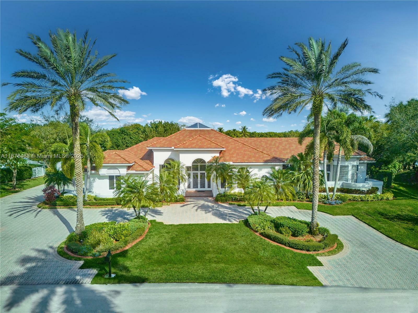 Property Photo: 2939 Paddock Ln FL 33331