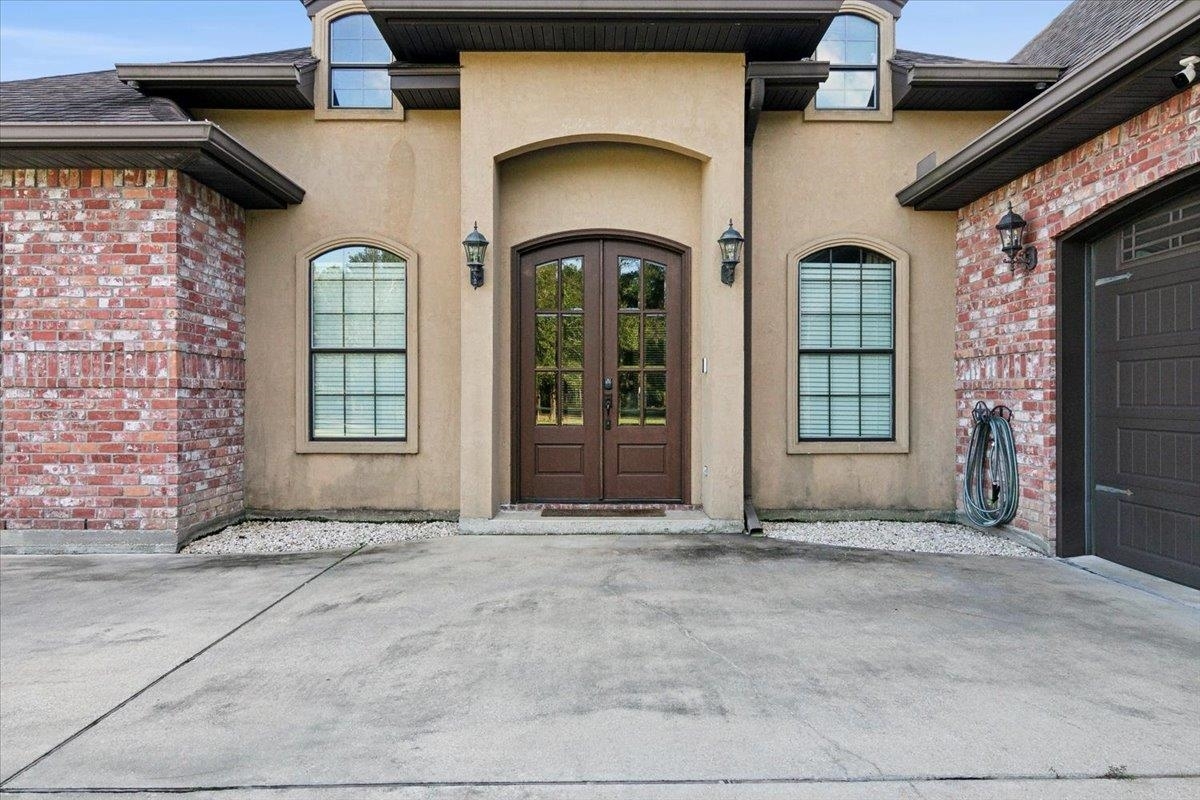 Property Photo:  8425 Thomas Rd.  TX 77630 