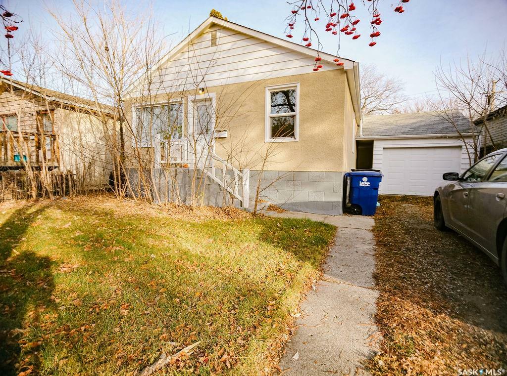 528 L Avenue N  Saskatoon SK S7L 2P9 photo