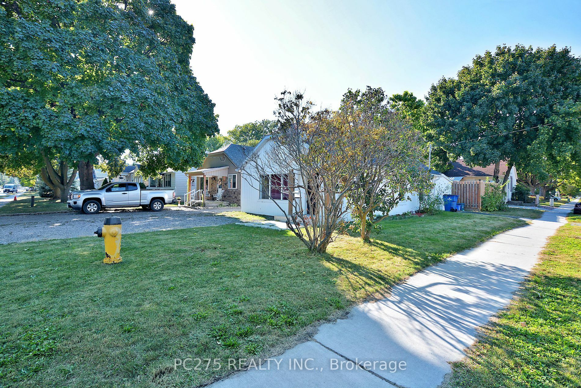 Property Photo:  263 Forest St  ON N7L 2B1 