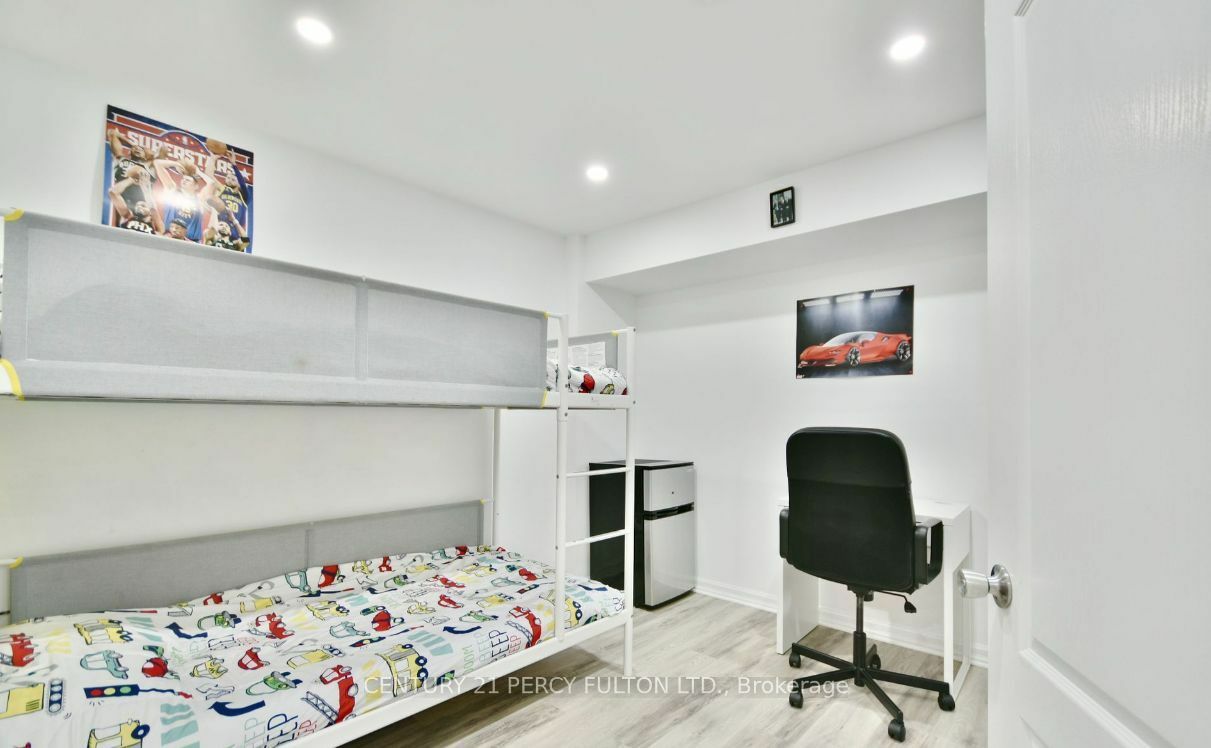 Property Photo:  49 Corwin Dr N Bsmt  ON L3Z 0E4 