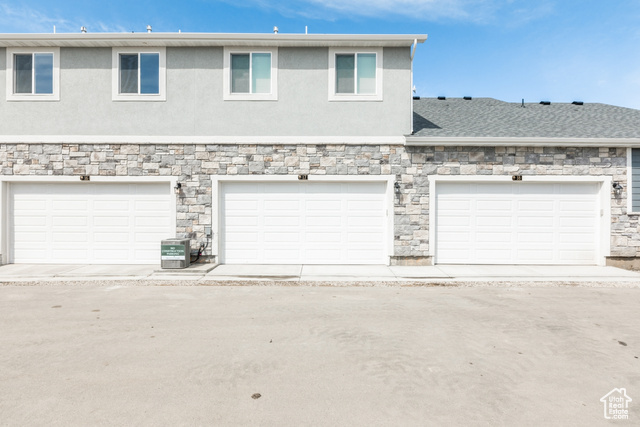 Property Photo:  520 S Orchard Dr 17  UT 84010 