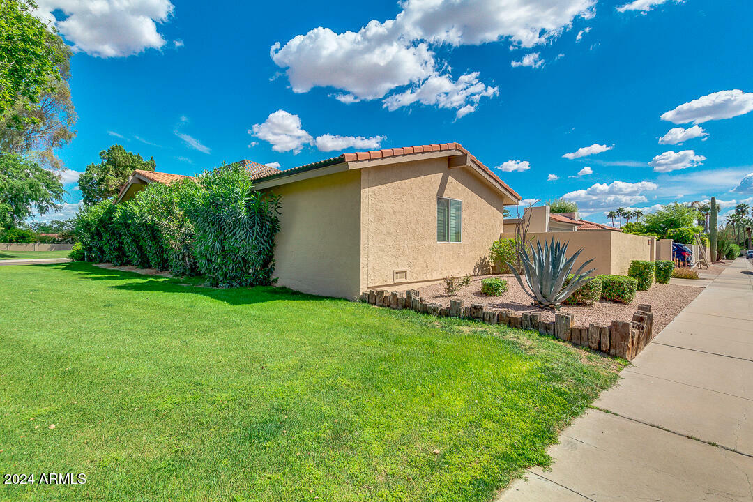 Property Photo:  7049 N Via De Paesia --  AZ 85258 