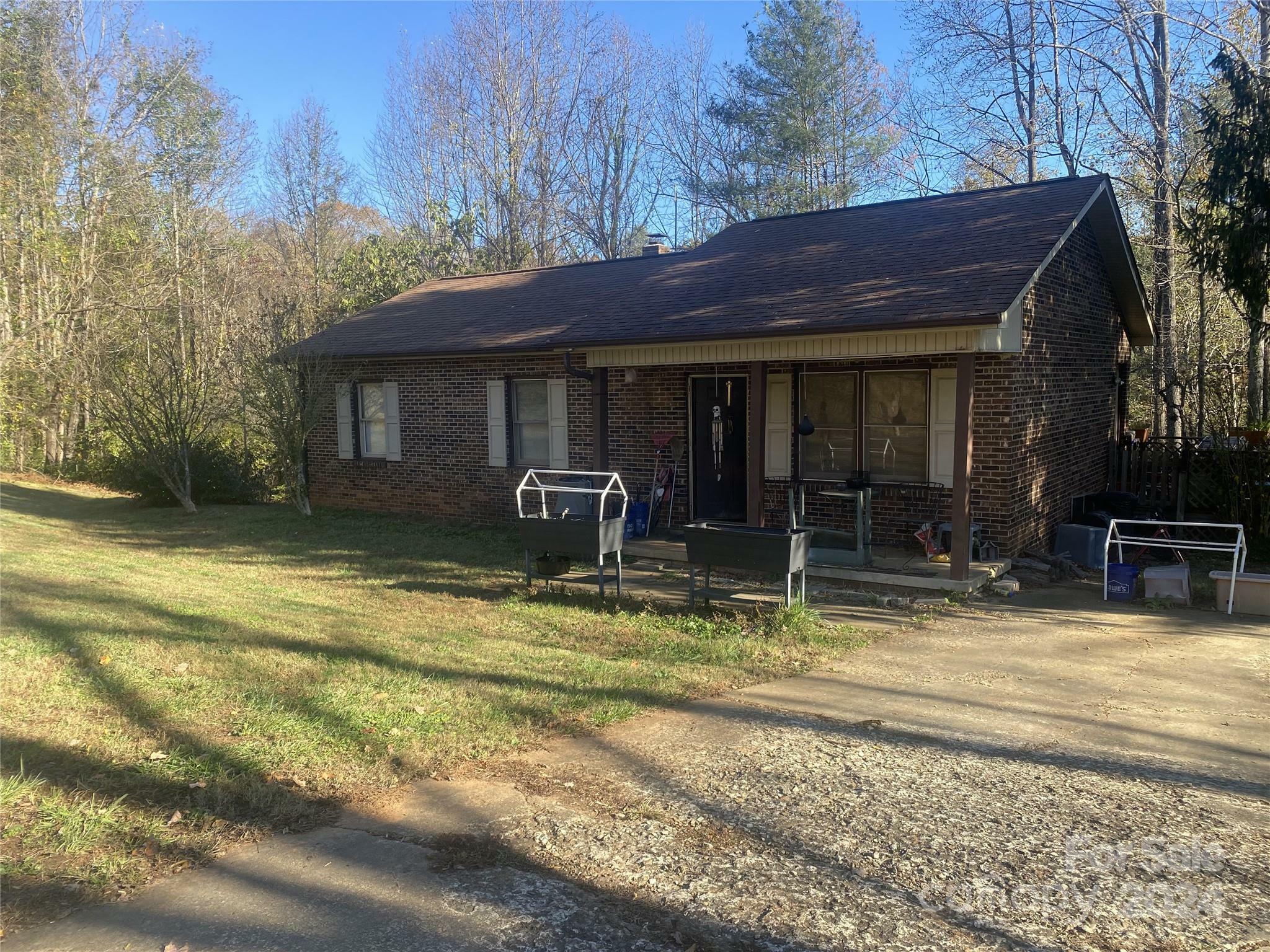 Property Photo:  489 Deacon Drive  NC 28752 