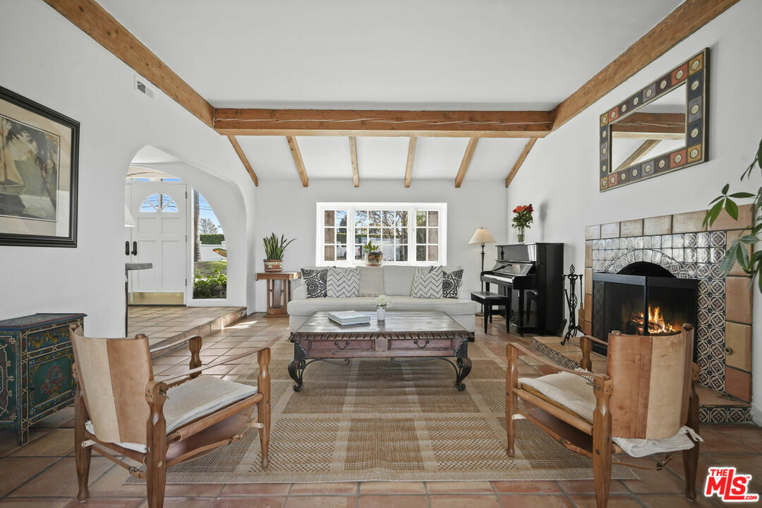 Property Photo:  6855   Dume Dr  CA 90265 