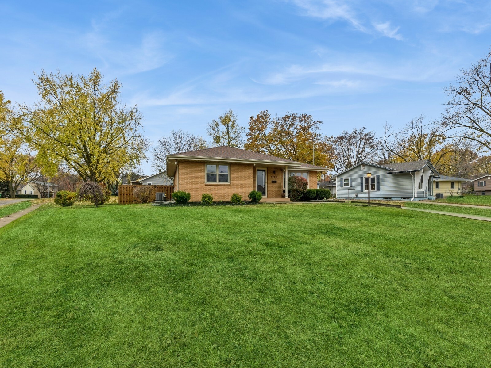 Property Photo:  7700 Dellwood Drive  IA 50322 