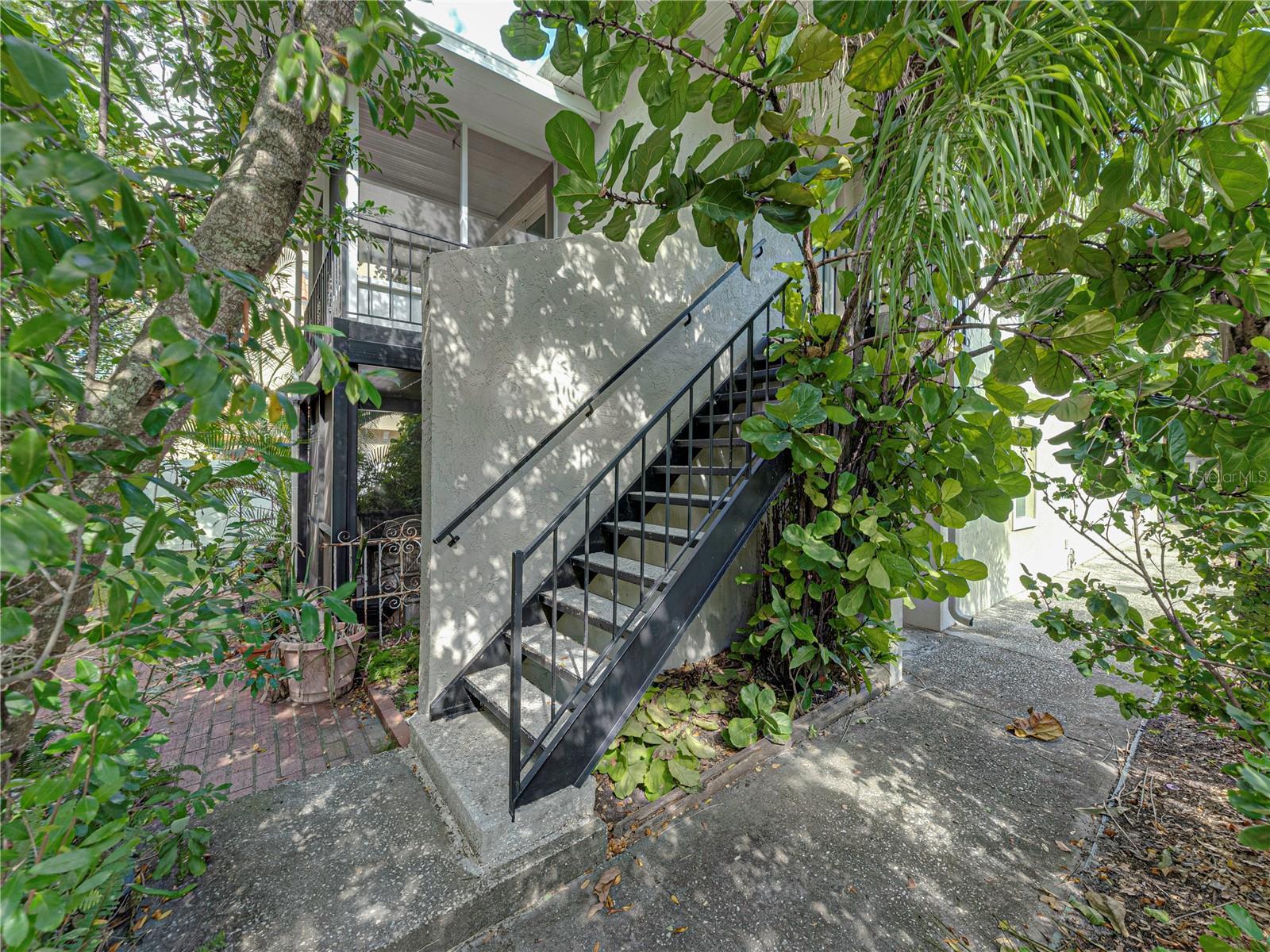 Property Photo: 1011 S Moody Avenue 32 FL 33629