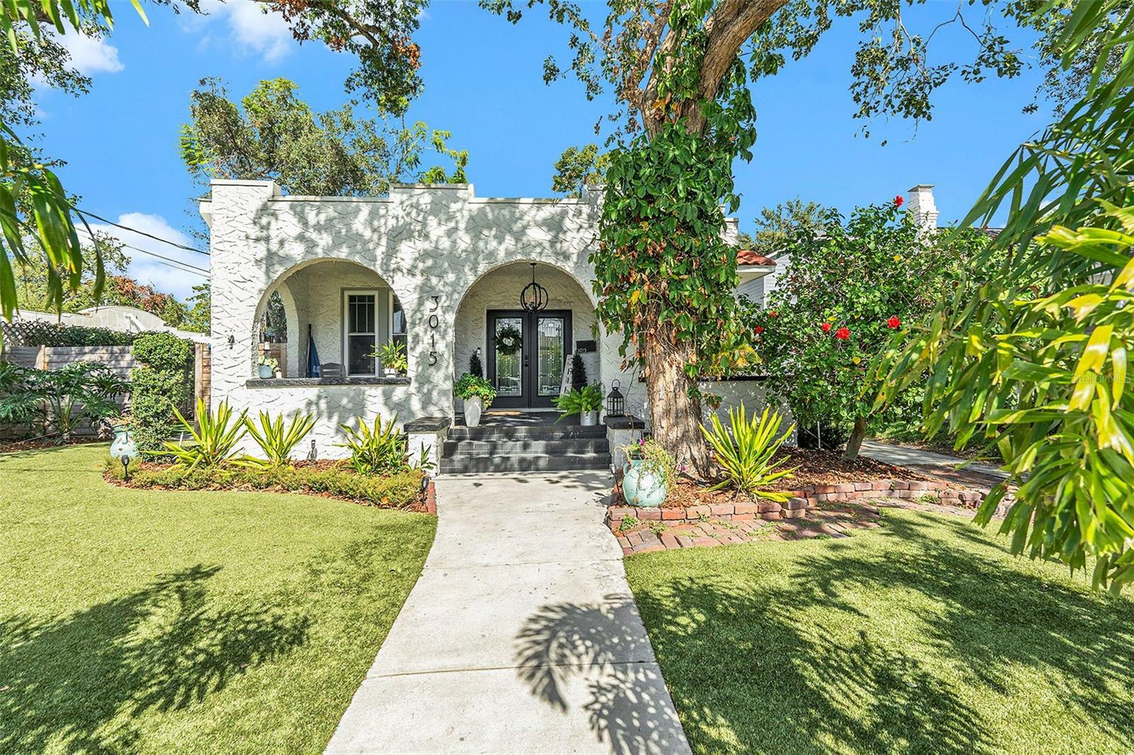 Property Photo:  3015 W San Nicholas Street  FL 33629 