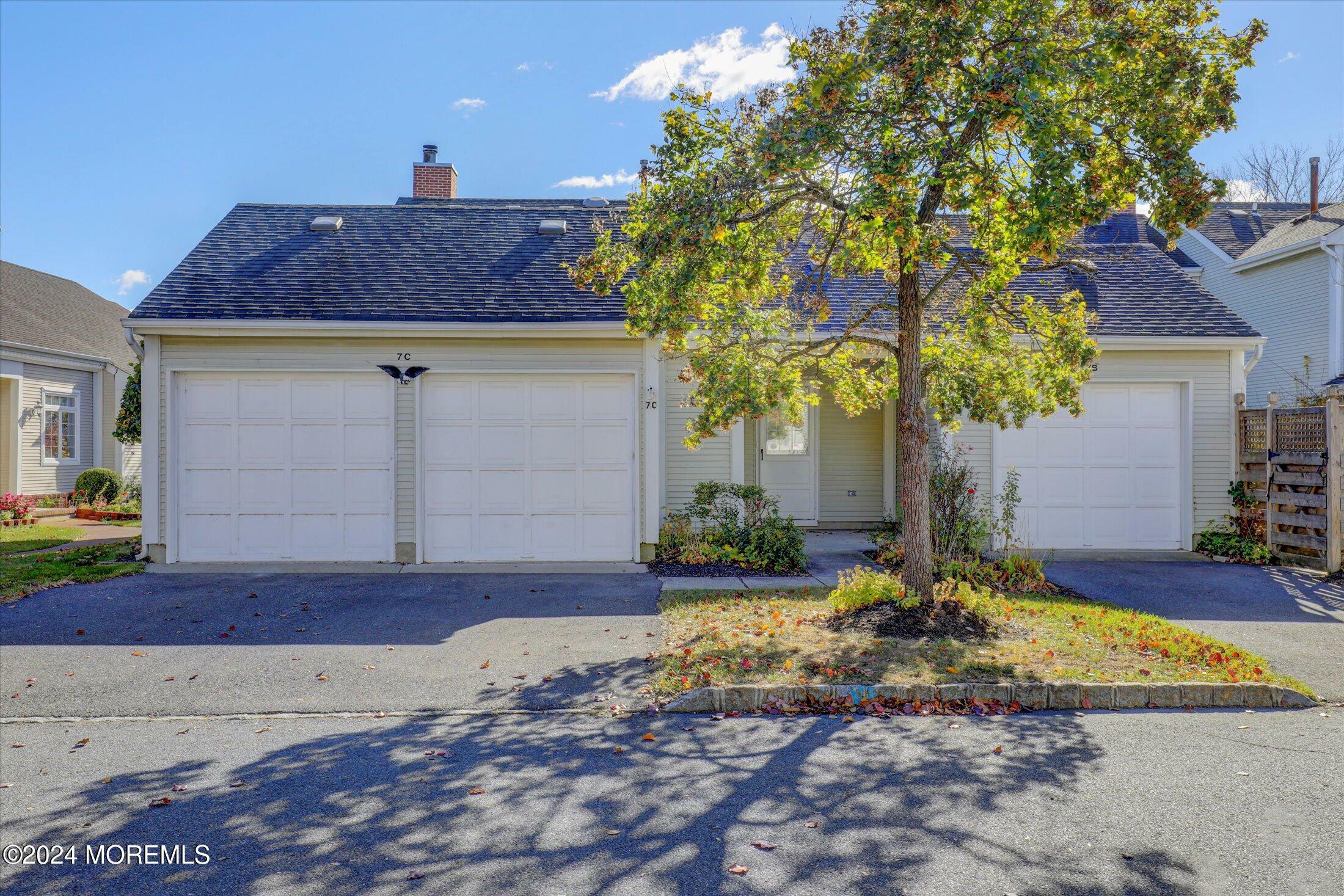 Property Photo:  7 Rutland Lane Unit C  NJ 08831 