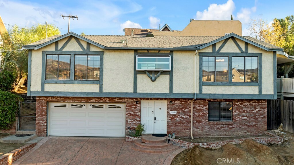 Property Photo:  11491 Aucas Drive  CA 91311 