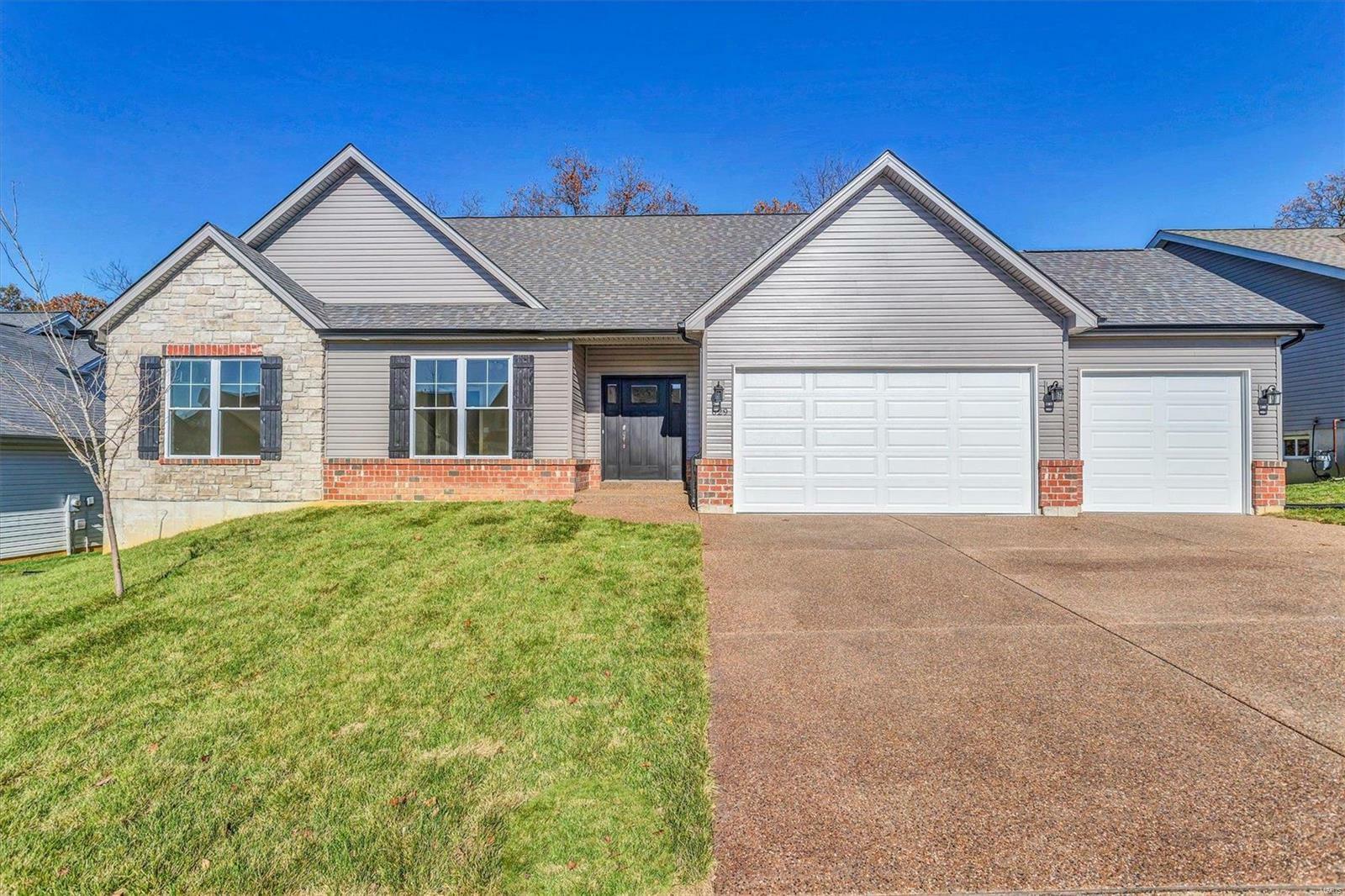 629 Castle Ridge Drive  Wentzville MO 63385 photo