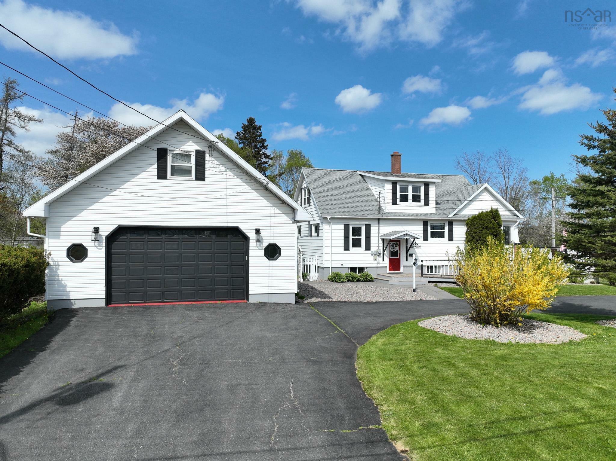 Property Photo:  27 Victoria Hill  NS B1R 1P1 